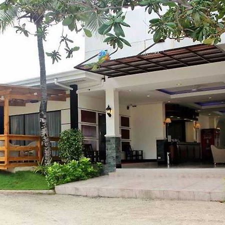 Bluefins Resort Lapu-Lapu City Bagian luar foto