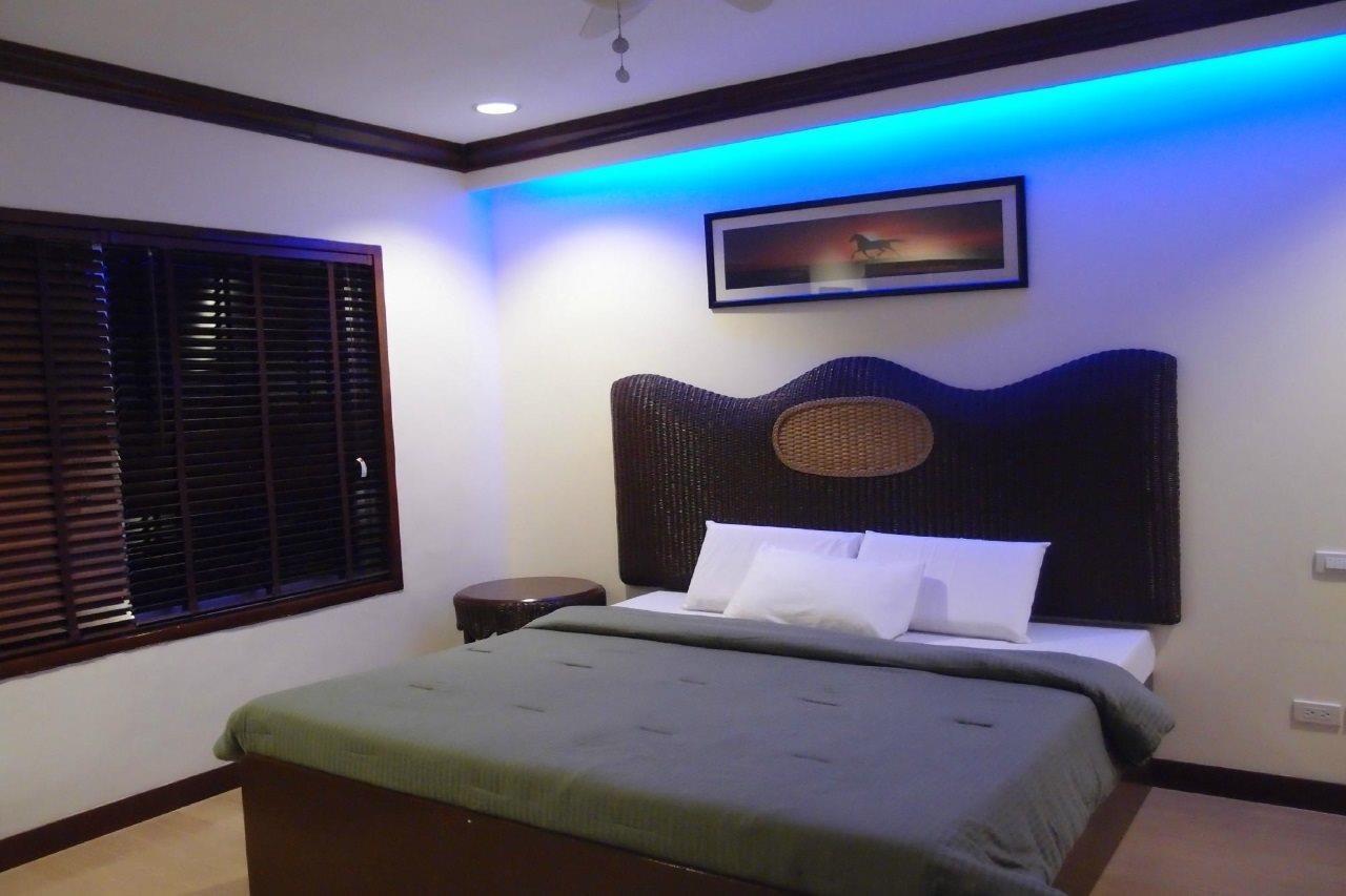 Bluefins Resort Lapu-Lapu City Bagian luar foto