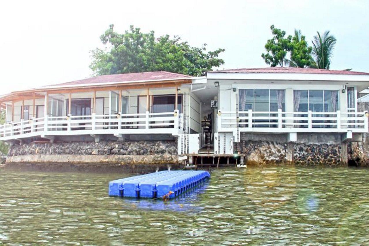 Bluefins Resort Lapu-Lapu City Bagian luar foto