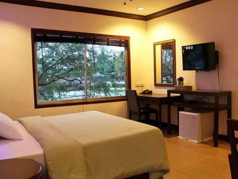 Bluefins Resort Lapu-Lapu City Bagian luar foto