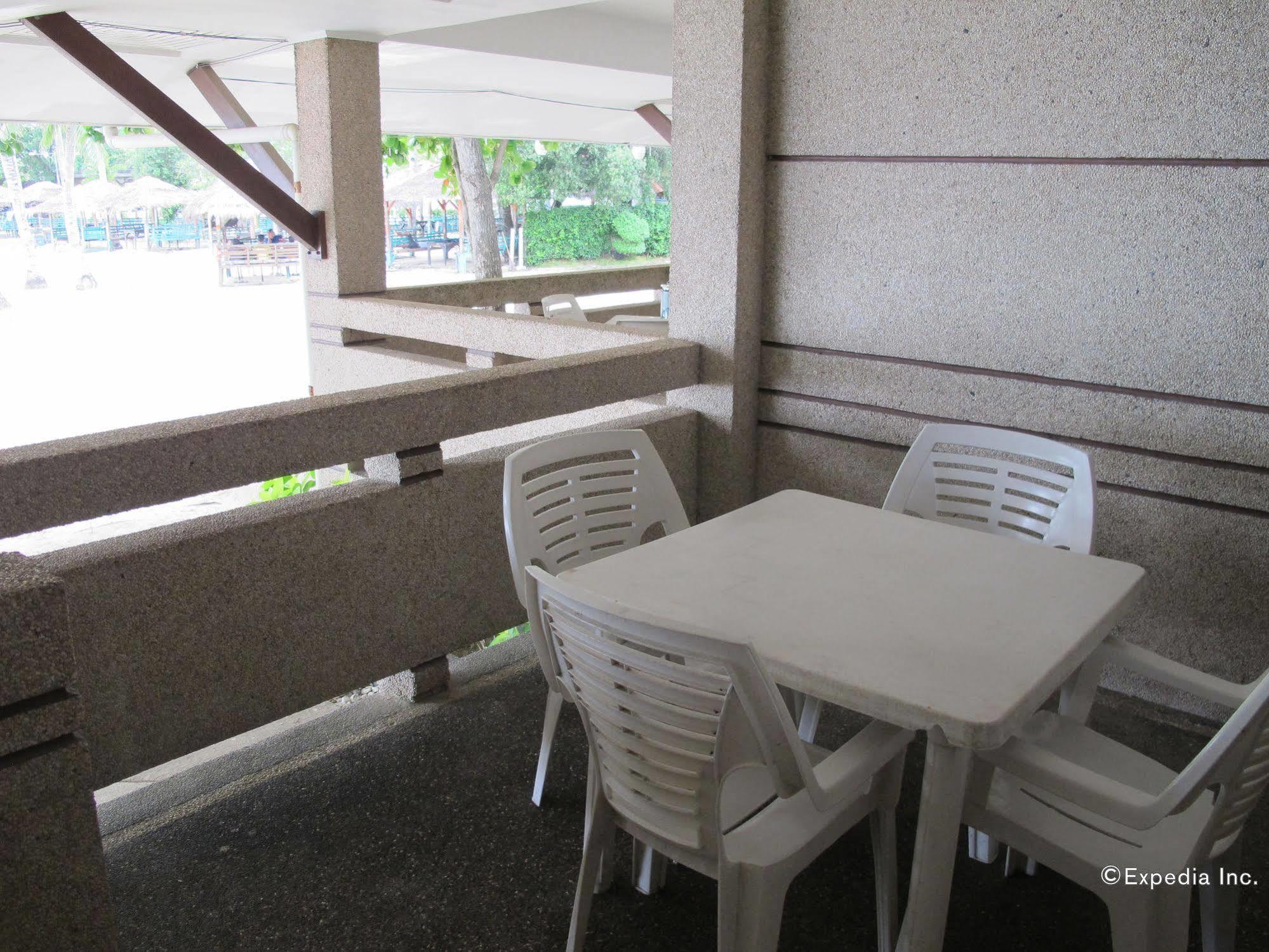 Bluefins Resort Lapu-Lapu City Bagian luar foto