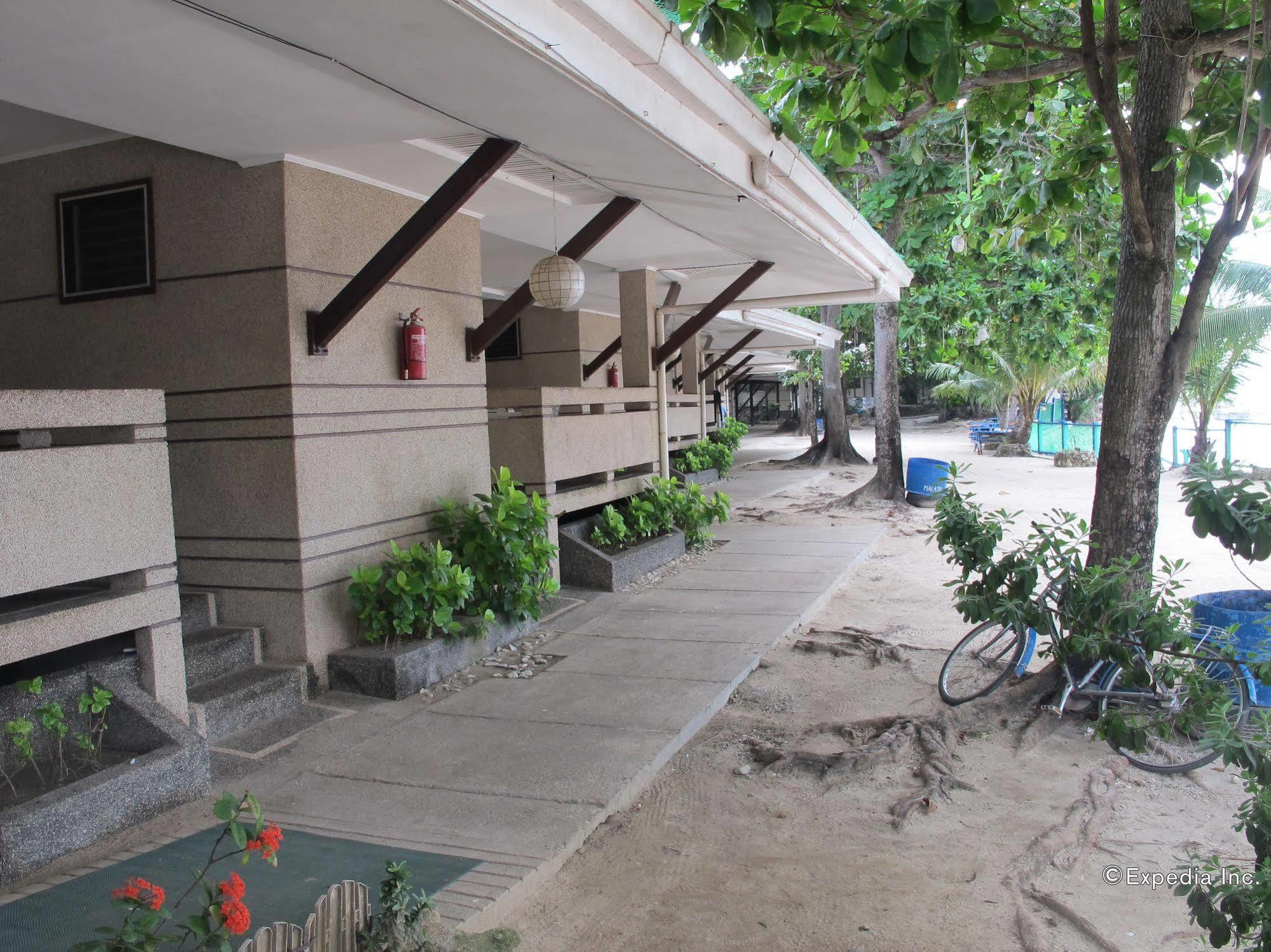 Bluefins Resort Lapu-Lapu City Bagian luar foto