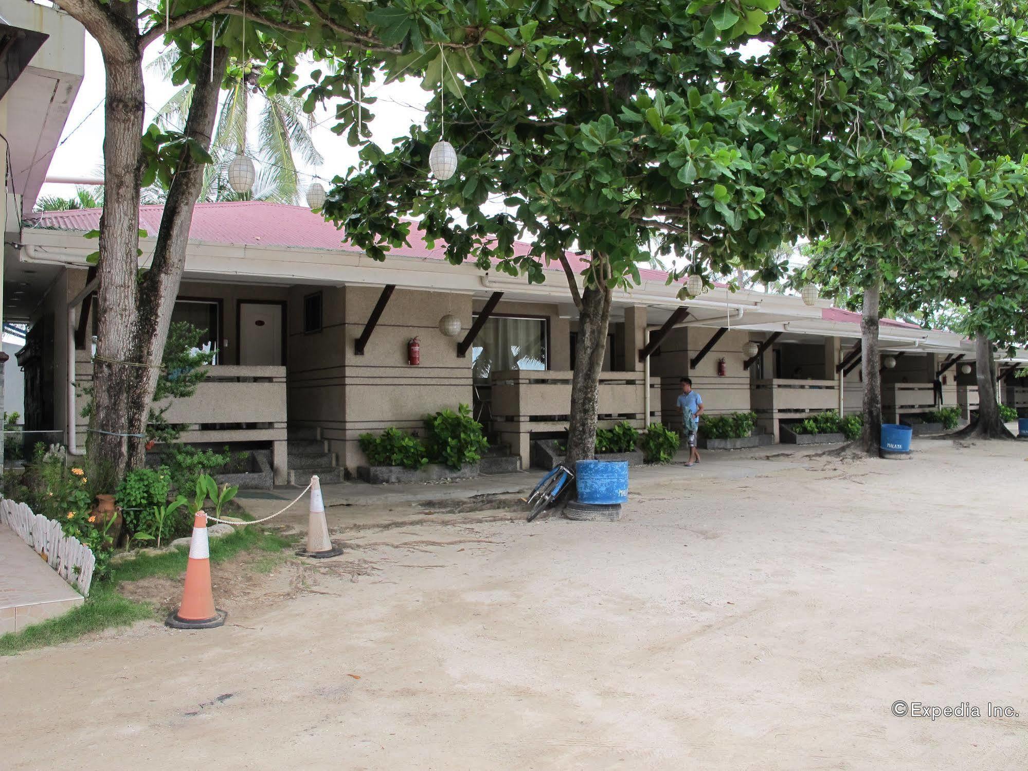 Bluefins Resort Lapu-Lapu City Bagian luar foto
