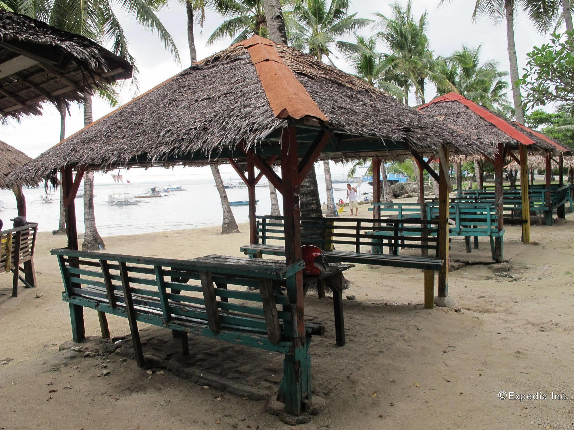 Bluefins Resort Lapu-Lapu City Bagian luar foto
